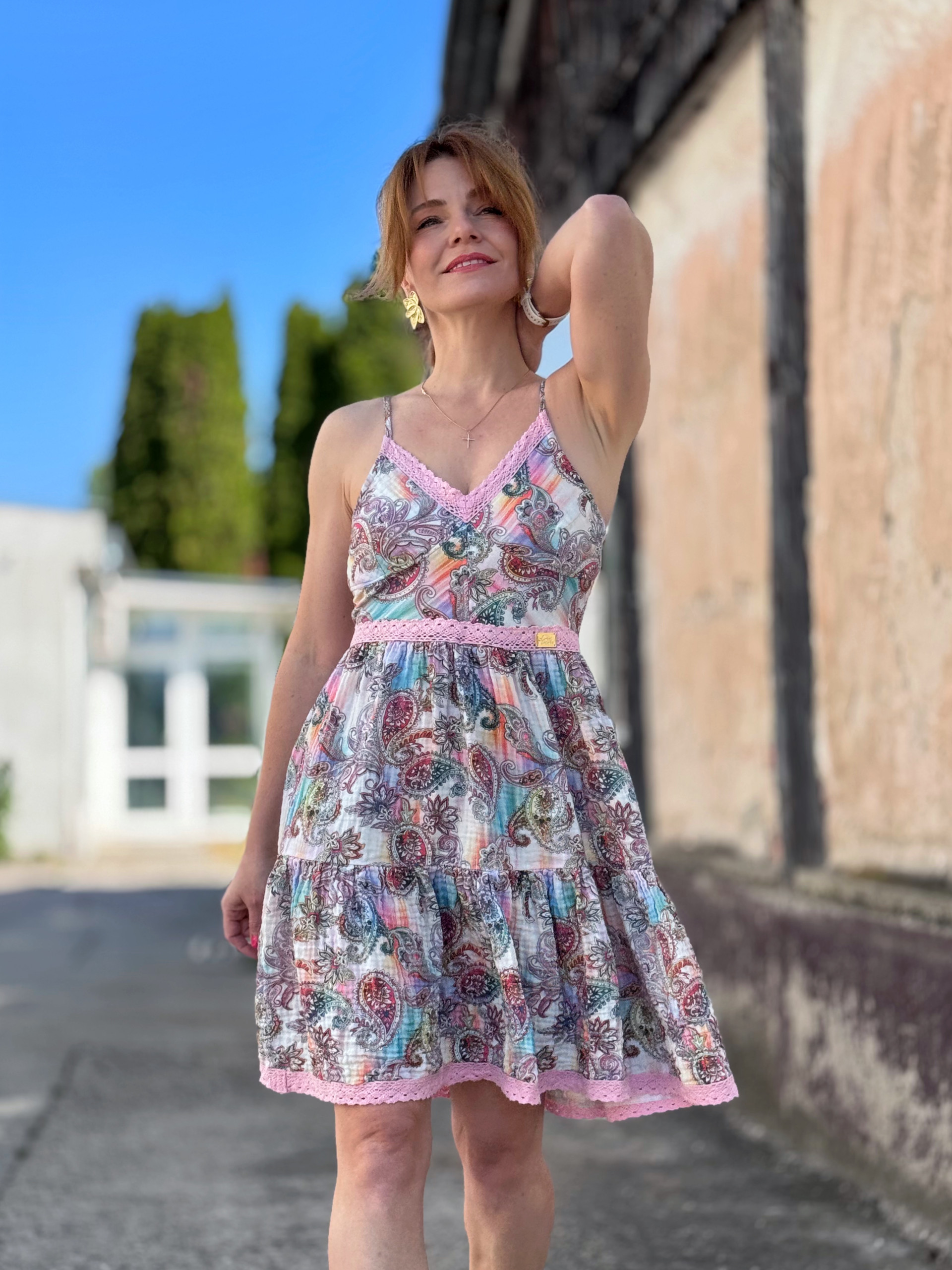 Krátke mušelínové šaty Karolina