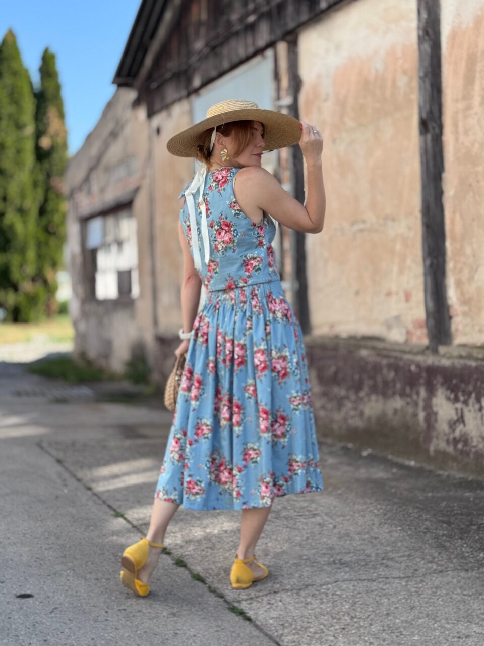 Amara Set – súprava topu a sukne, záber 4
