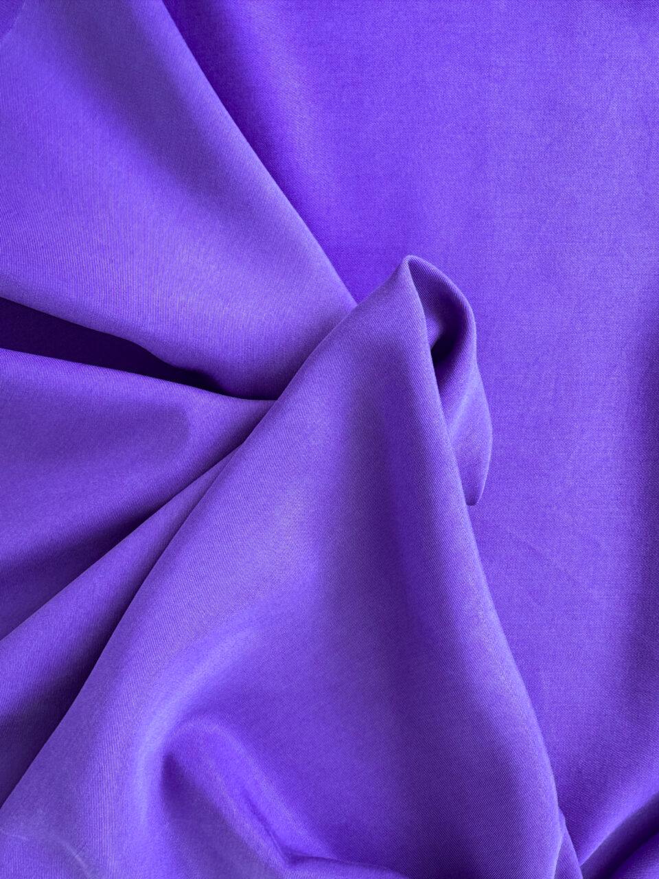 Odtieň Purple lyocell